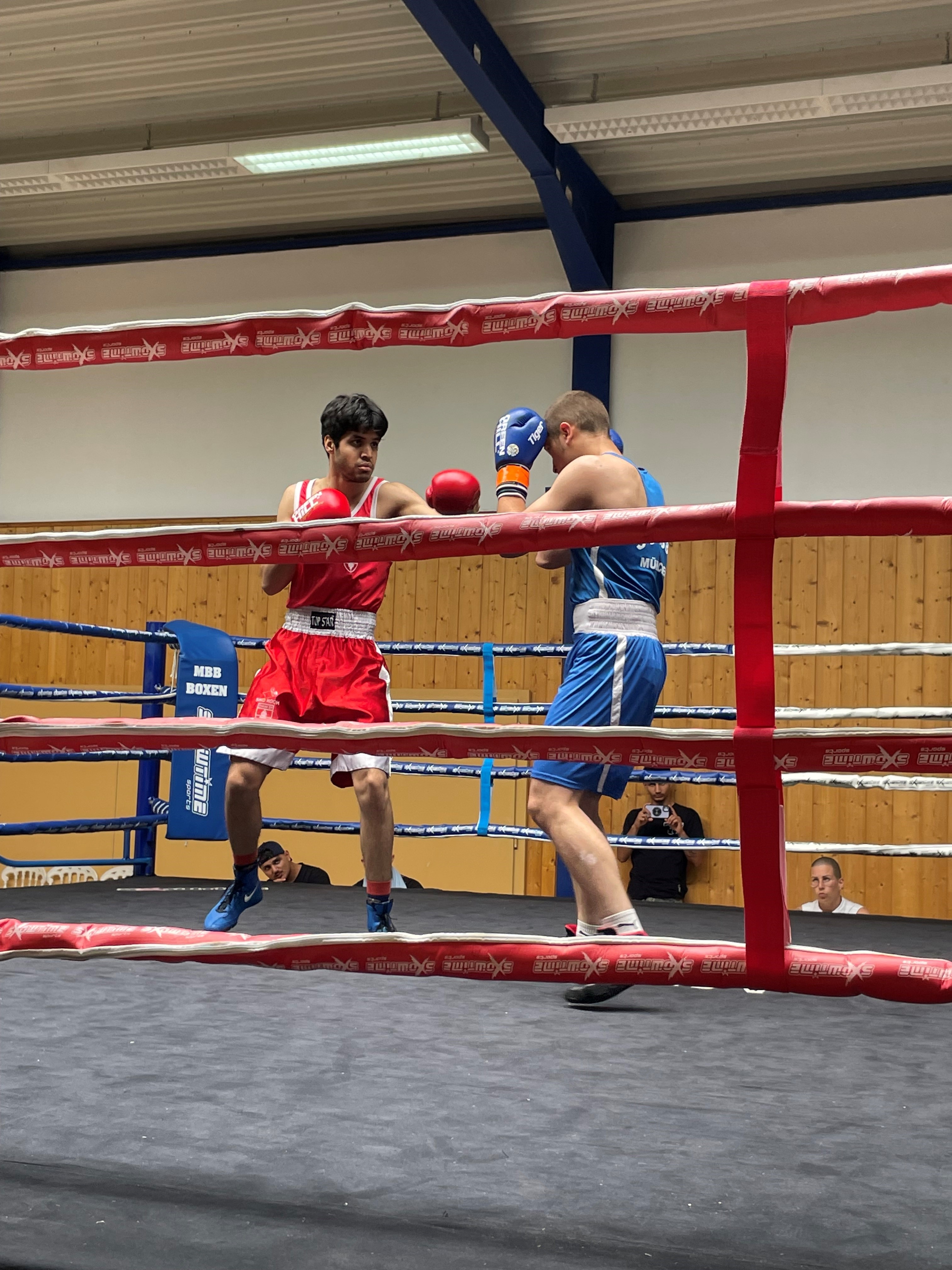 Nachwuchsboxen bei MBB Augsburg