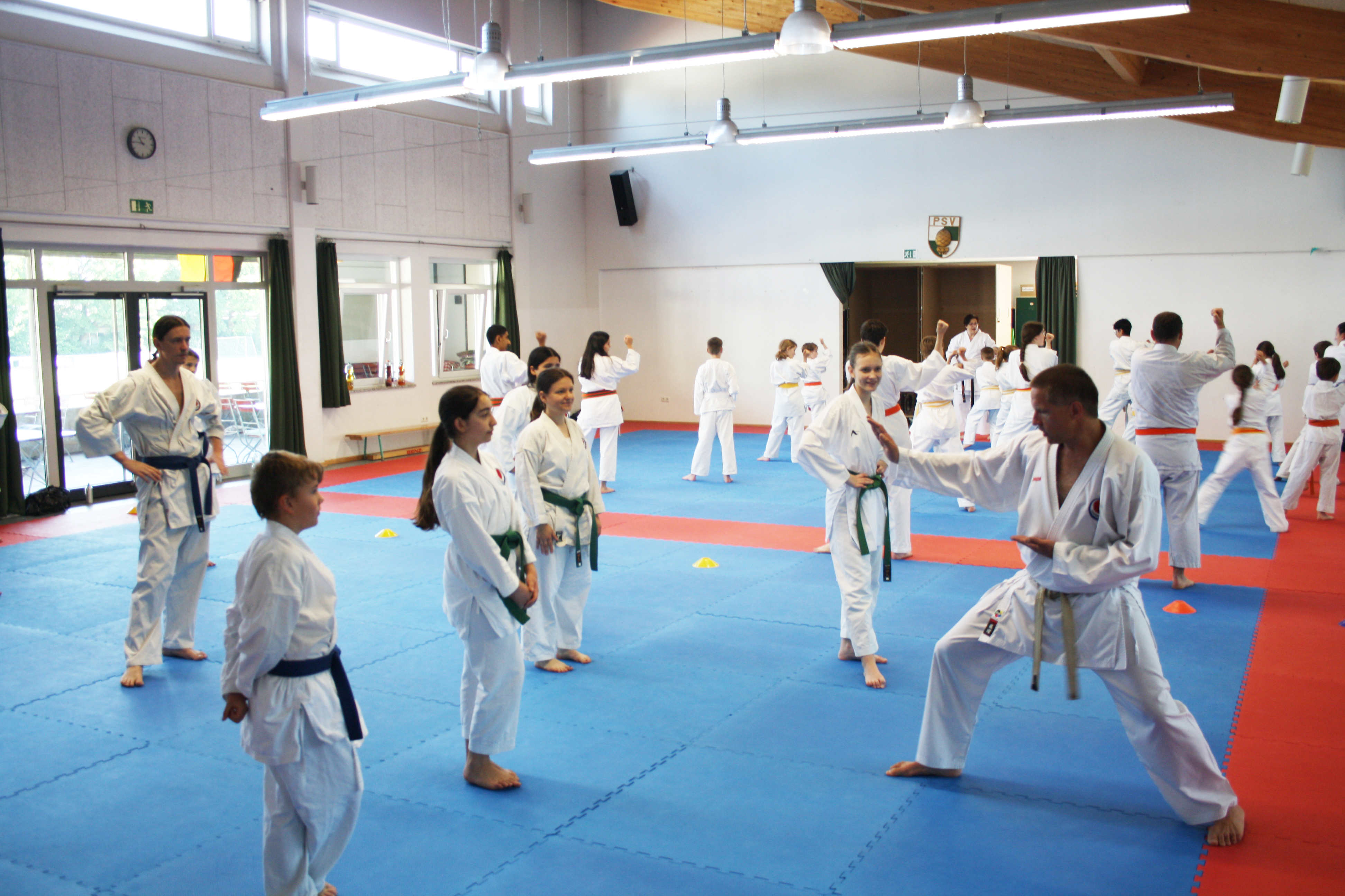 KATA-Training gemiensam mit Groß und Klein