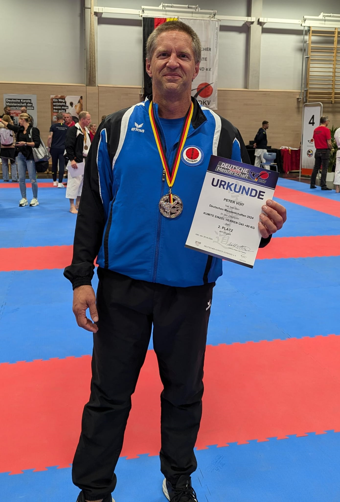 2. Platz (KUMITE-Einzel - Ü45 +80 kg) für Peter V. vom Polizei Sport Verein Augsburg e.V.